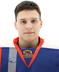 Апоиров Максим